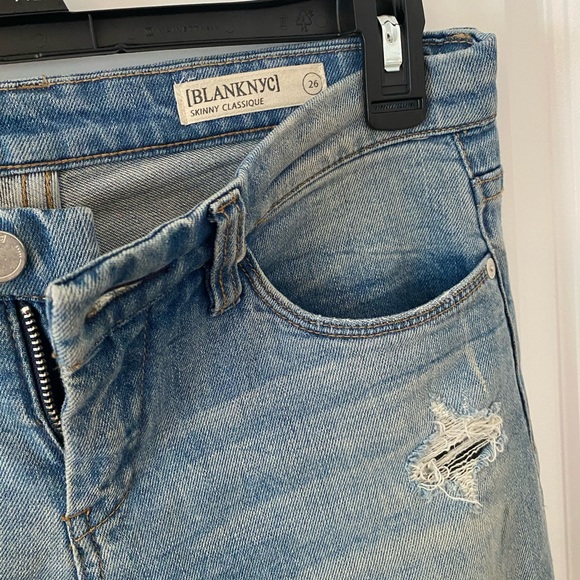BLANKNYC | Skinny Dipper Distressed Skinny Jeans - Picture 3 of 4